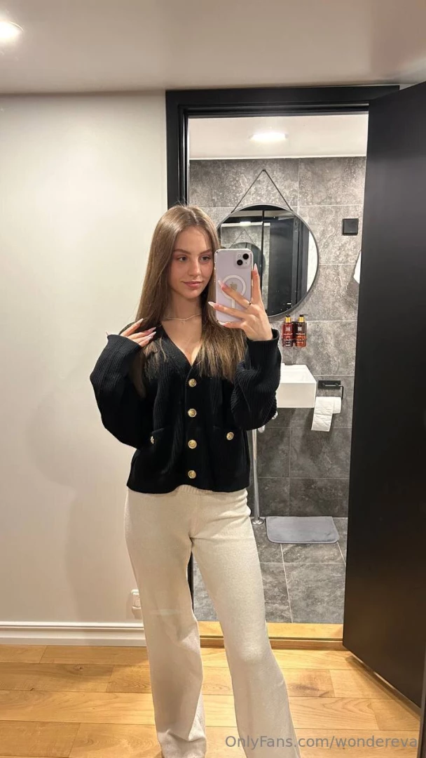 I cut my hair a little before the new year i really like it now they 