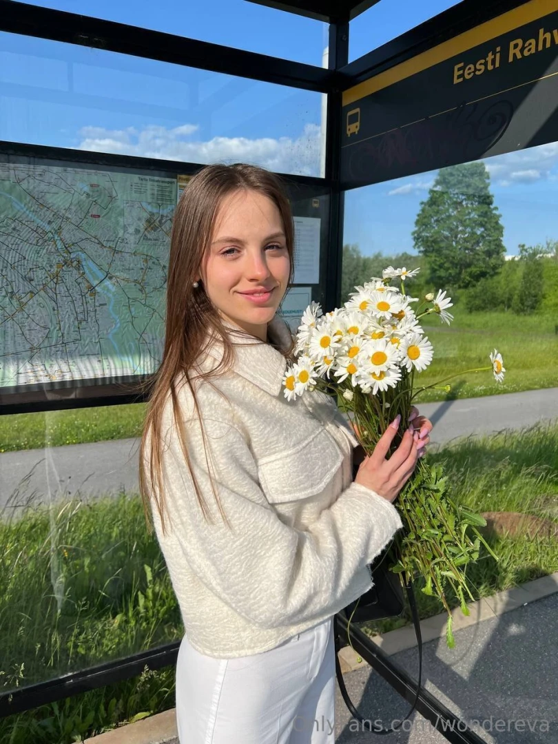 To be honest i m obsessed with flowers 