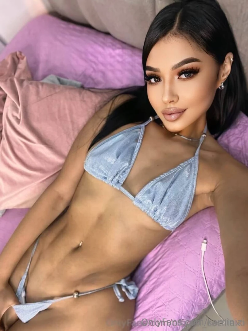 Free subscription write to her official_ceciliaxo she is online now part 900 