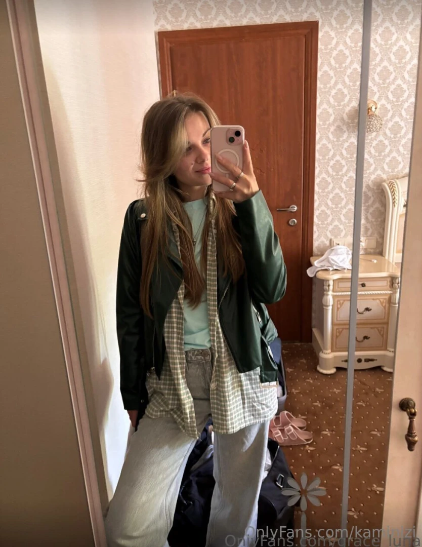 Cutie grace_luna loves getting her little pussy kneaded this angel part 74 