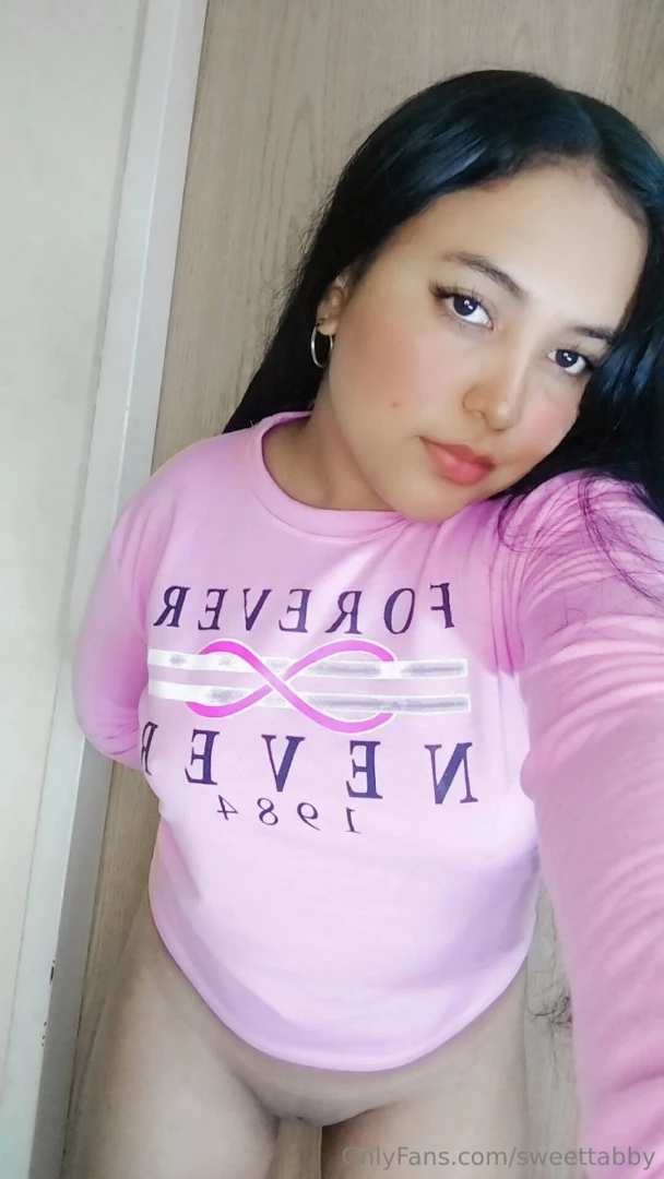 Good girls wear pink drop a like if you notice it las chicas buenas 