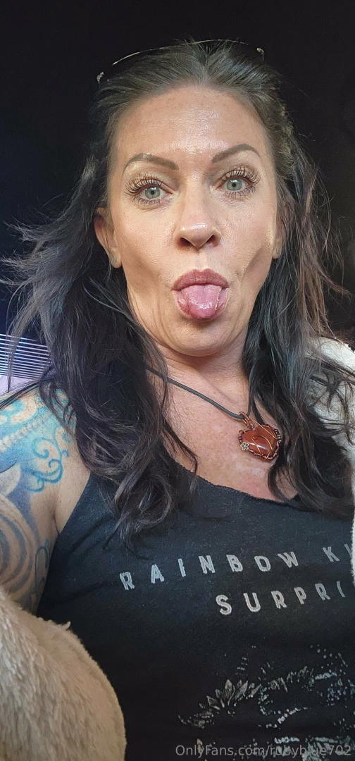 What do you guys want to see you can follow my ruby blue vip for more 