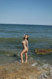 Mentally i am still here why can t weekends be longer than it already part 1