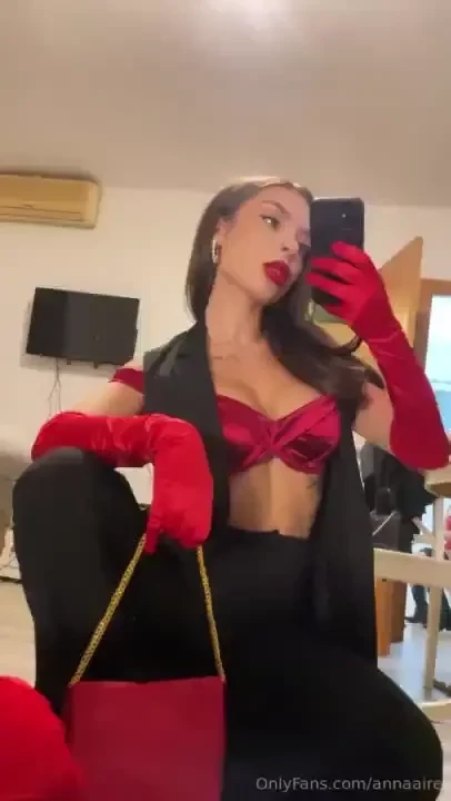 Soo anyone like this outfit on me red makes me feel so sexy 