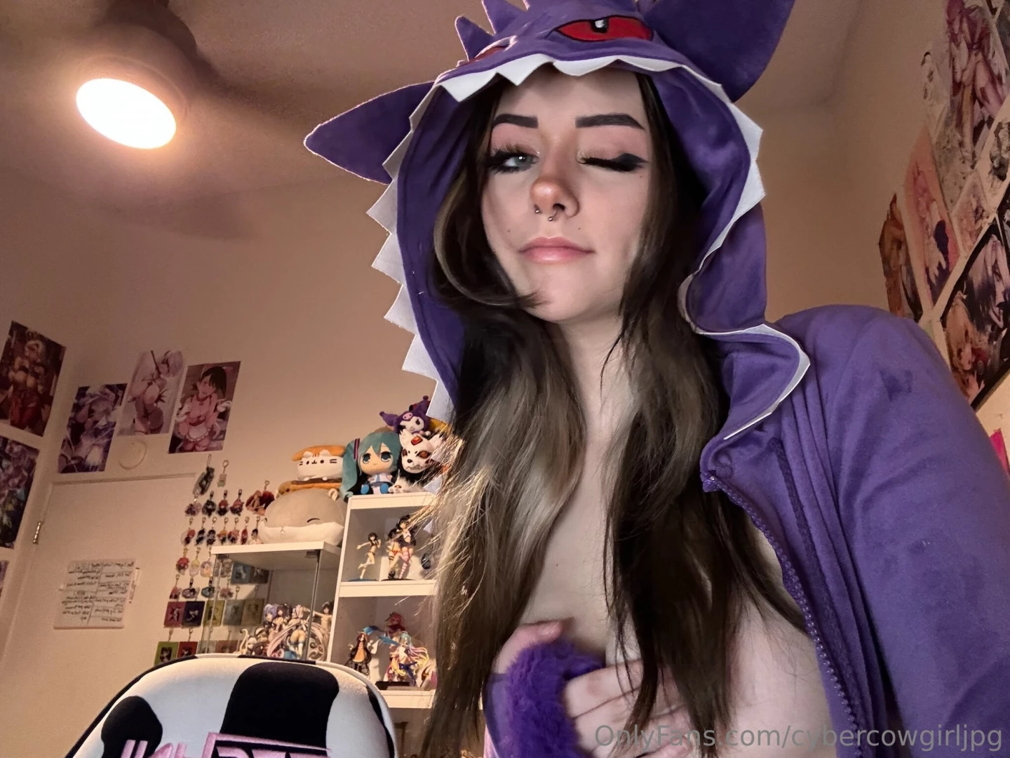 Only the freaks are up this late 