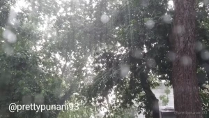 The rain is so peaceful enjoy