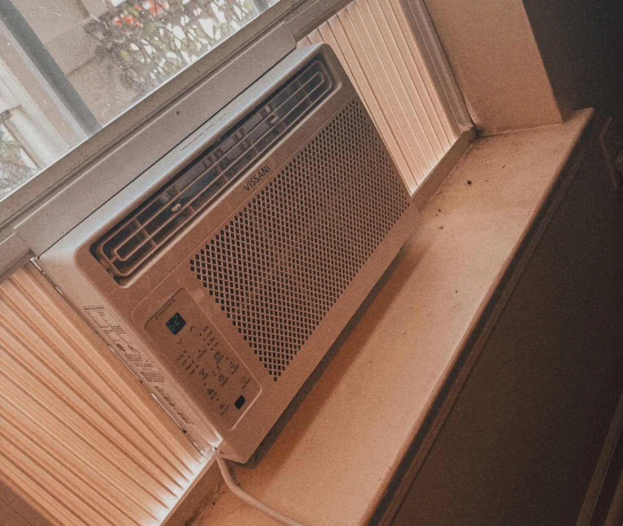 Currently without ac for the time being i have a mini window ac 