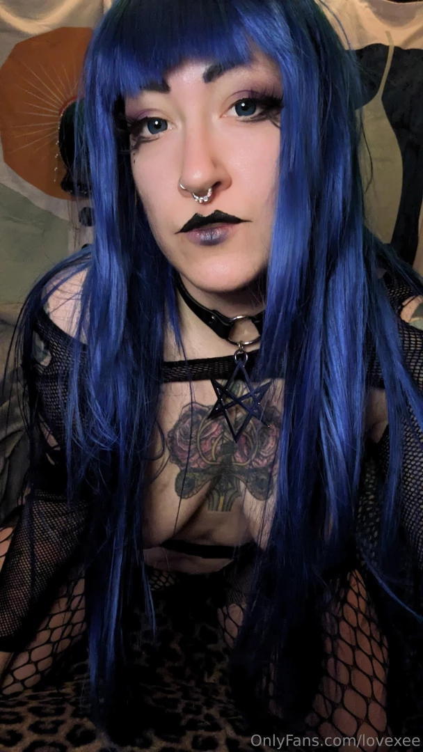 I wanna see you crumble at just the sight of my tongue about to run part 1 