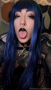 I wanna see you crumble at just the sight of my tongue about to run part 4