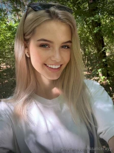 She is waiting for you sandrafoxy this bitch sandrafoxy loves fucking part 421