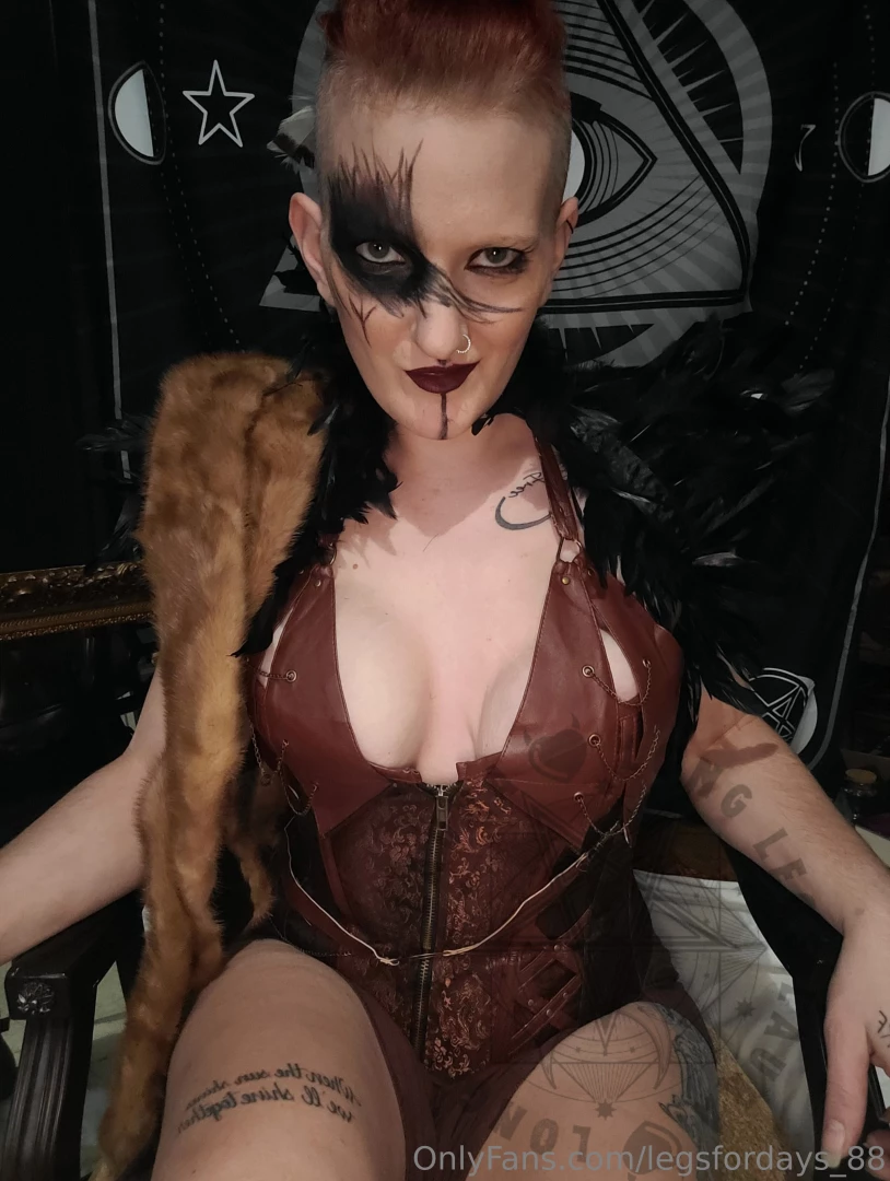 Axe and some mead cosplay hail valhalla 