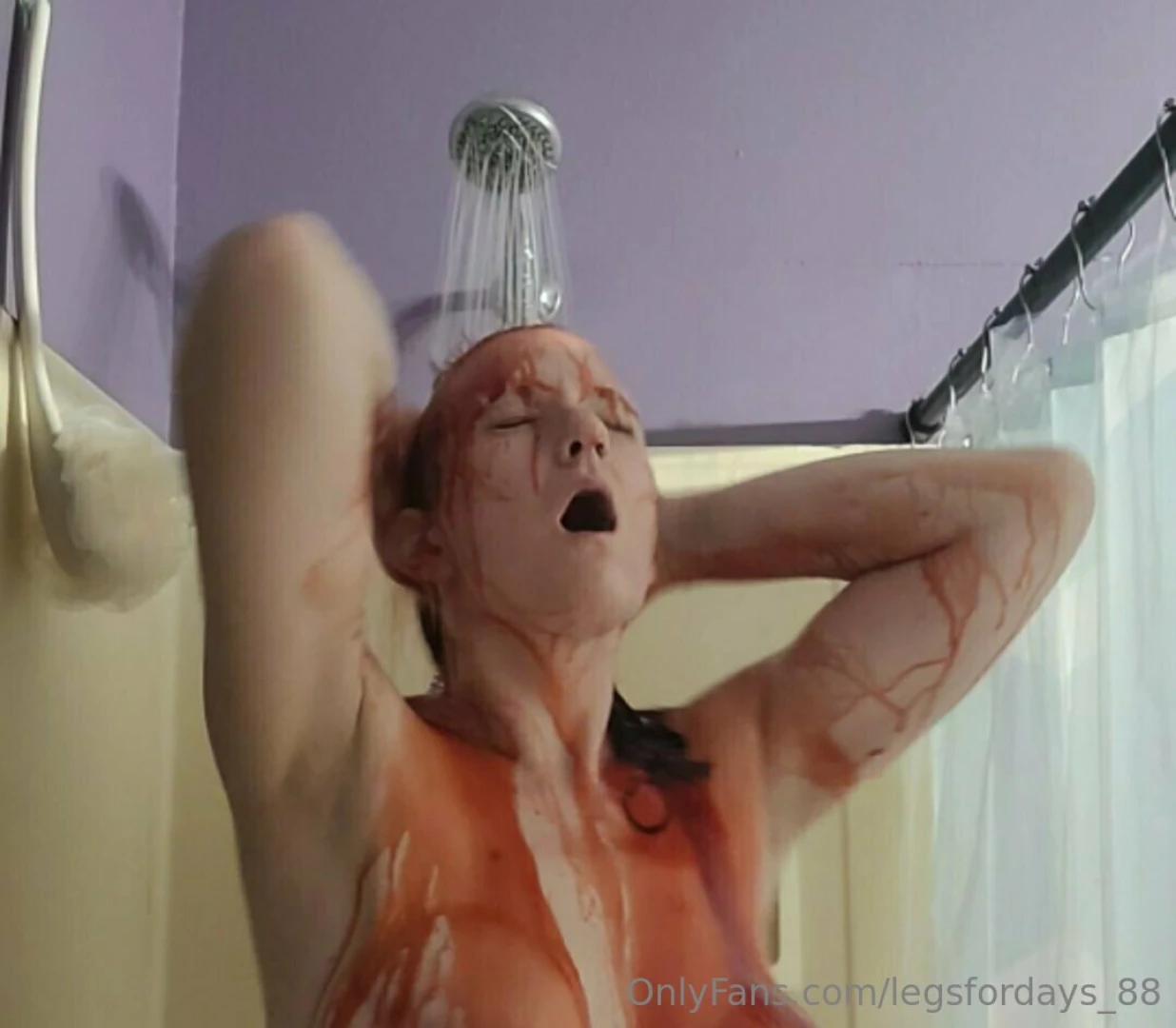 2 min shower video washing my red dye out 