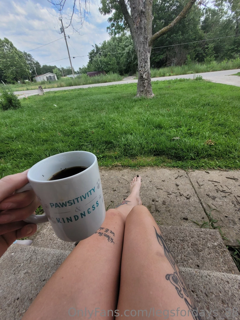 Good morning darlin wake and bake time what kind of coffee do you like 