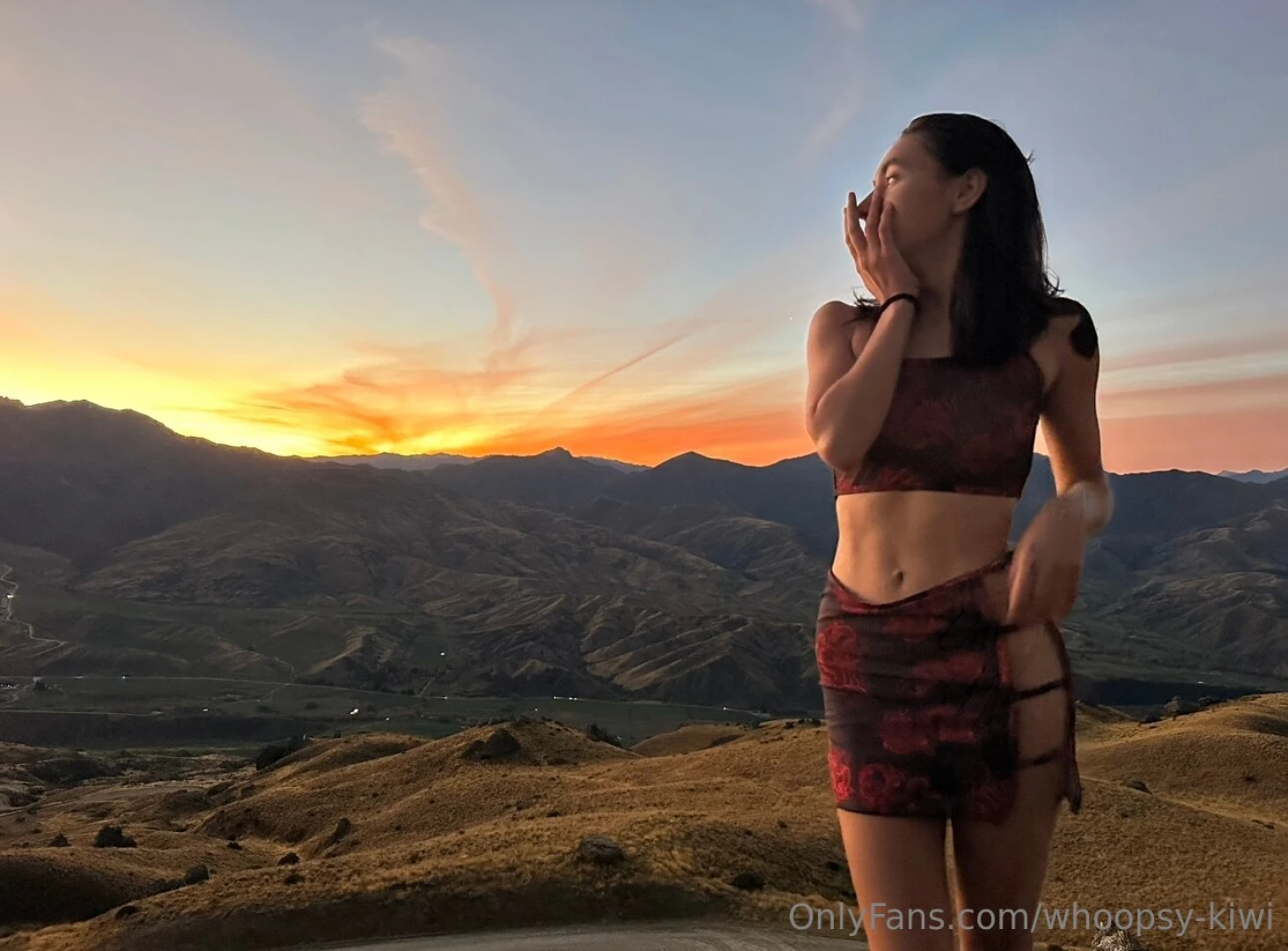 The sun isn t the only thing setting tonight 