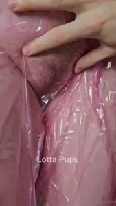 Upouusi lotta pupu pakkausmuoveissa suoraan tehtaalta kukaan ei oo