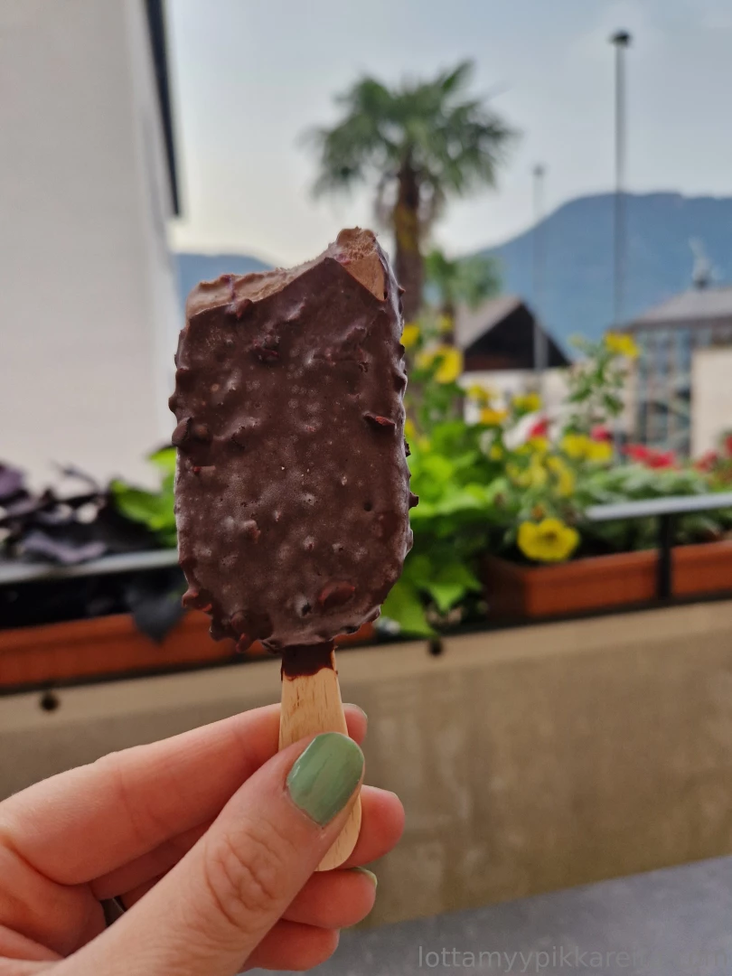 Saavuttiin eilen illalla pohjois-italiaan pikkuiseen kyl n vuorten 