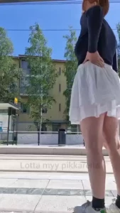 El m on j nnitt v hameen kanssa kun ei koskaan tied koska vilauttaa