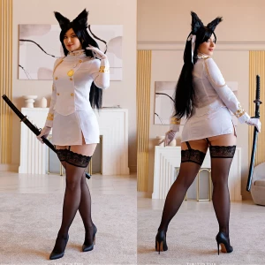 Girls in uniform - one love