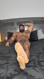 Who likes feet part 91