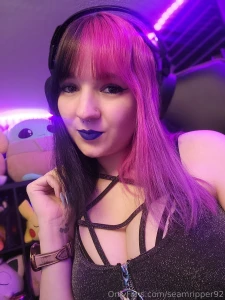 Would you rather cum on my tits with me above you or below you