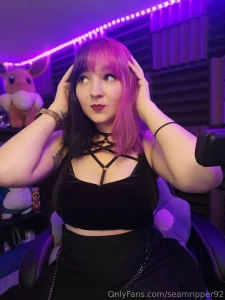 Boobs ass and pussy plus a video of me being rather vocal during my