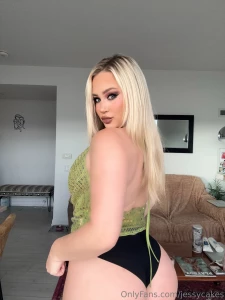 Oops did my booty just photobomb your thoughts again