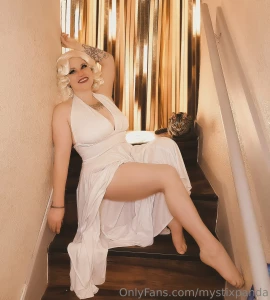 In regards to that movie blonde coming out here is marilym monroe also part 3