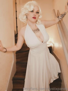 In regards to that movie blonde coming out here is marilym monroe also part 6