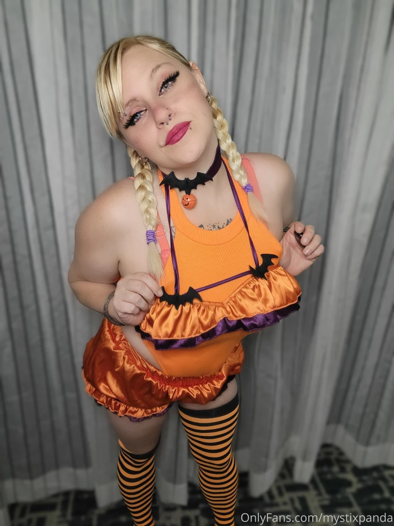 Here is the batty shoot without the paid site naughtiest however i did part 7 