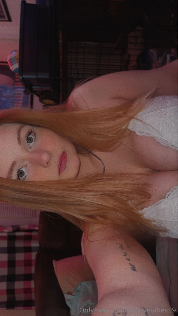 Go subscribe to sweetpeasierraaa certified milf watch for daily posts part 4 