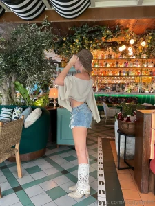 I m not a mean girl i m a sassy queen