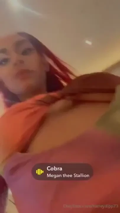 Whoever tips me tonight i ll let you see under my dress 