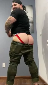 Bullbrit always ready to grab me on fatcheeksfriday