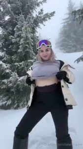 Sexy valentina in the mountains part 5