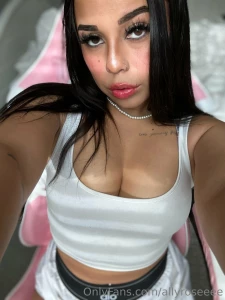 I can make your dirtiest fantasies cum true