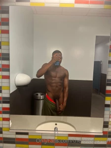 Had to bust one after coming from the gym best feeling after a workout part 1