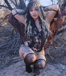 Tease me fuck me break me make me yours