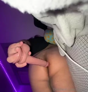 Love my dildo part 2