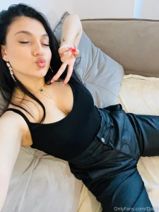 Happy friday babes let s play messages with tips get priority