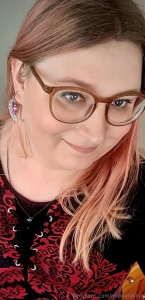 Pit isi aktiivisemmin ottaa tuhmia kuvia