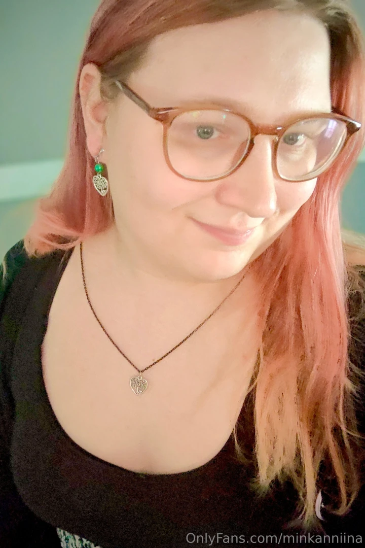 Pit isi aktiivisemmin ottaa tuhmia kuvia part 1 