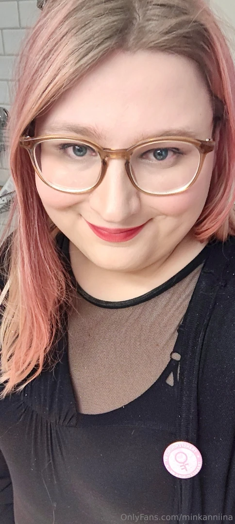 Pit isi aktiivisemmin ottaa tuhmia kuvia part 4 