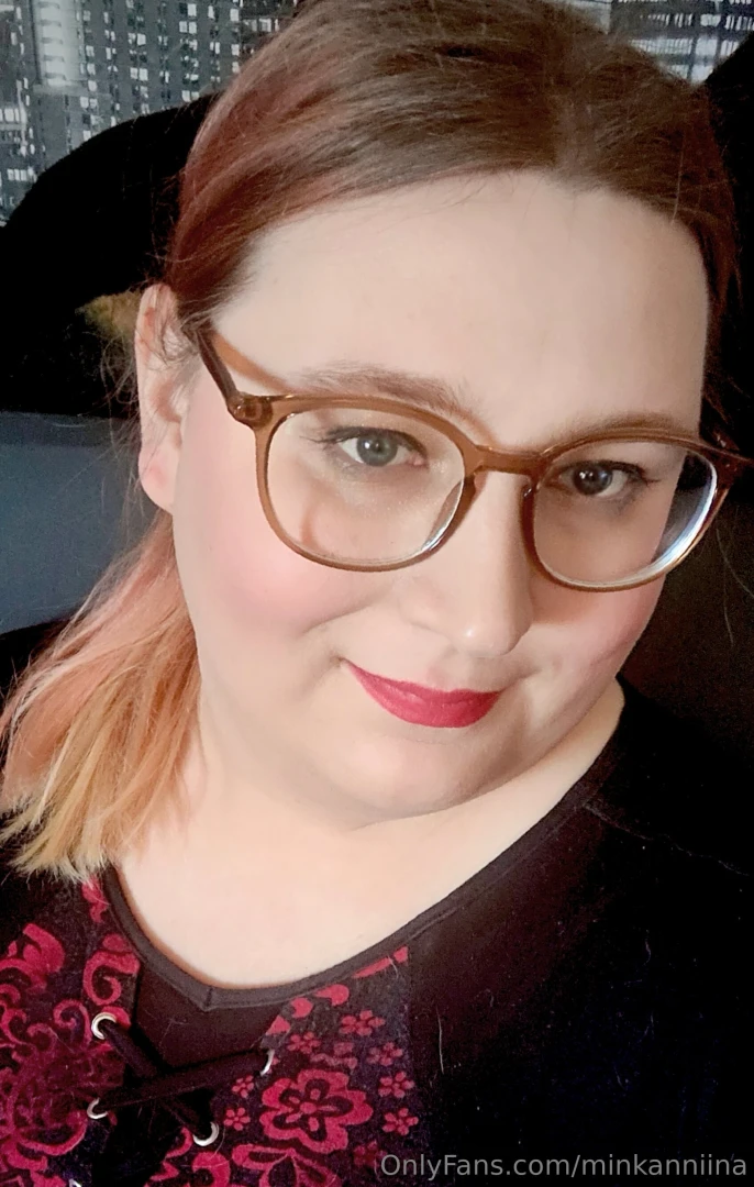 Pit isi aktiivisemmin ottaa tuhmia kuvia part 2 