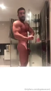 Merry christmas my first naked posing video