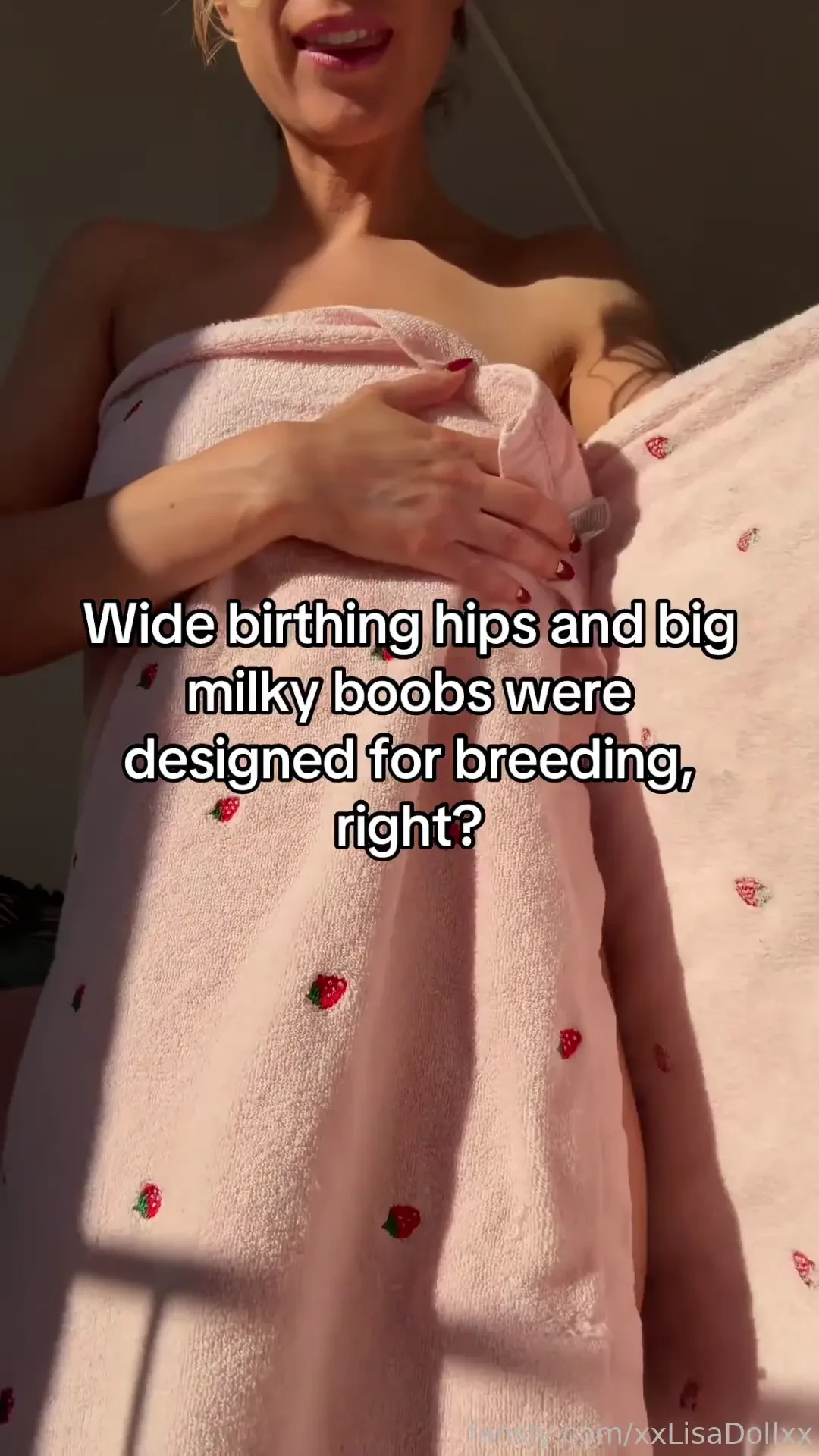 Milf mommy pussy bigtits natural milk blonde towel british lactation 