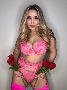 Why are you still on my free page when my paid one has nudes and