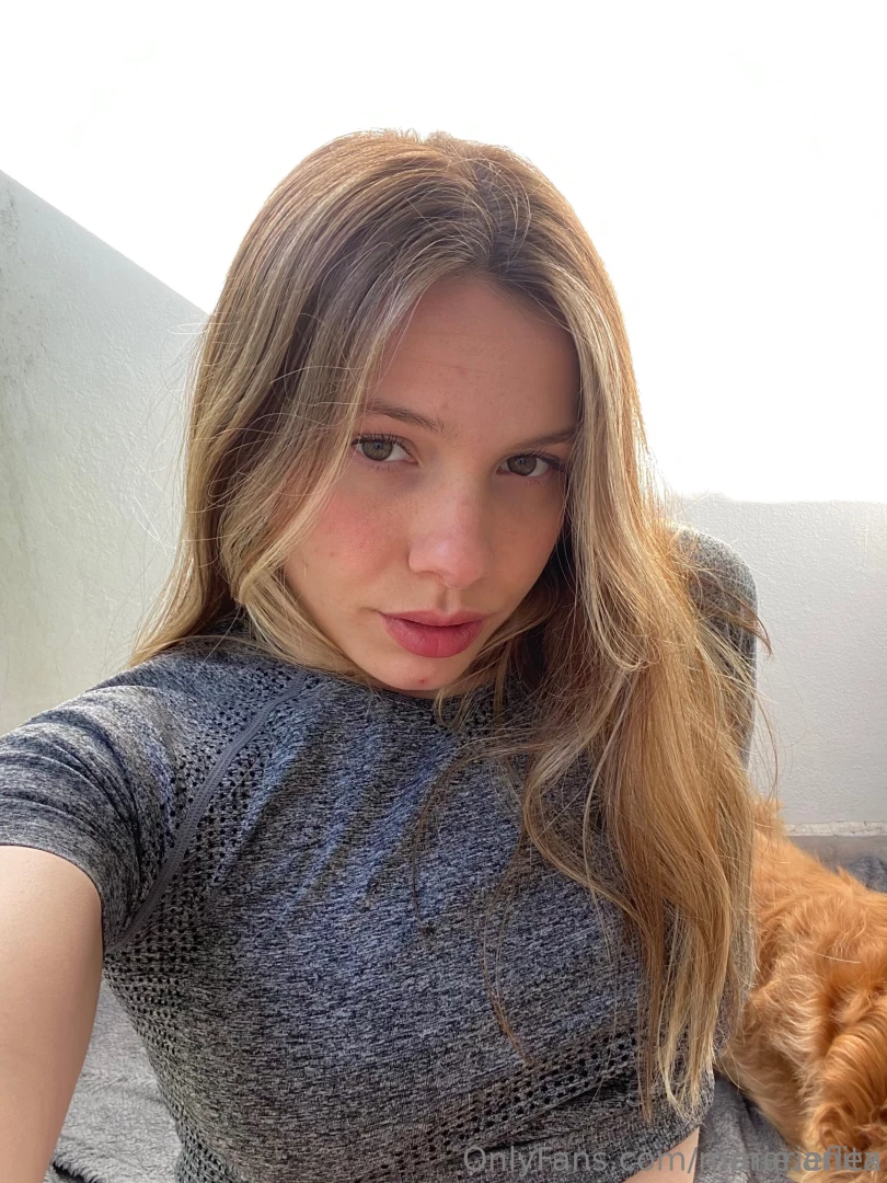 Follow my hottie she s new in this world a 19 yo redhead latina with a part 4 