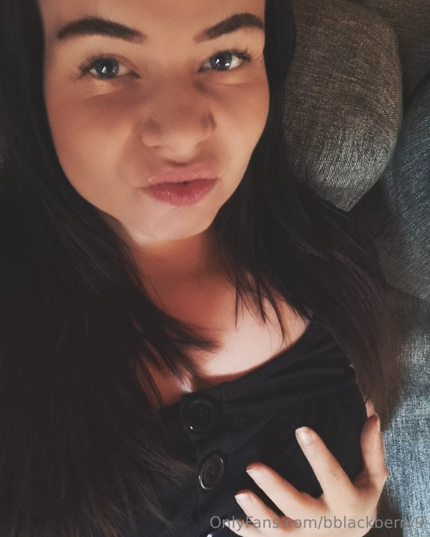 Kiss my boob 