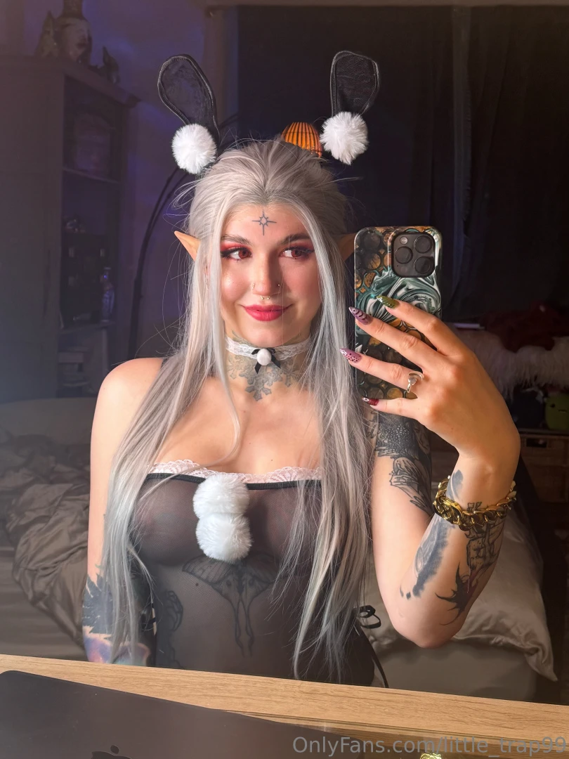 Waiting to be your little bunny 