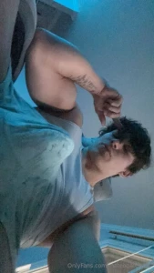 U guys actually need to check out my hottie friend leo hes a 19 yo dl